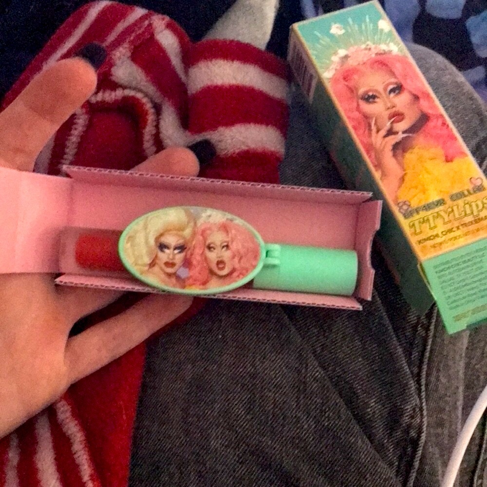🆕SEALED!Kim Chi BeautyXTrixie Mattel BFF4Eva Lipstick Collab “Red Fantasy”💄